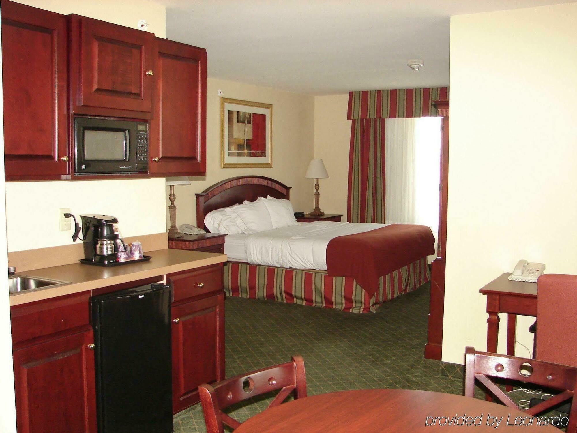 Holiday Inn Express Hotel & Suites Lexington-Downtown University, An Ihg Hotel Rum bild